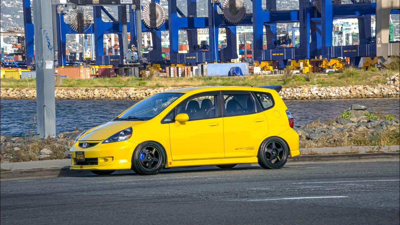 2000 Honda civic and 2007 Honda fit Gd3  thanks giving run in Wright wood California