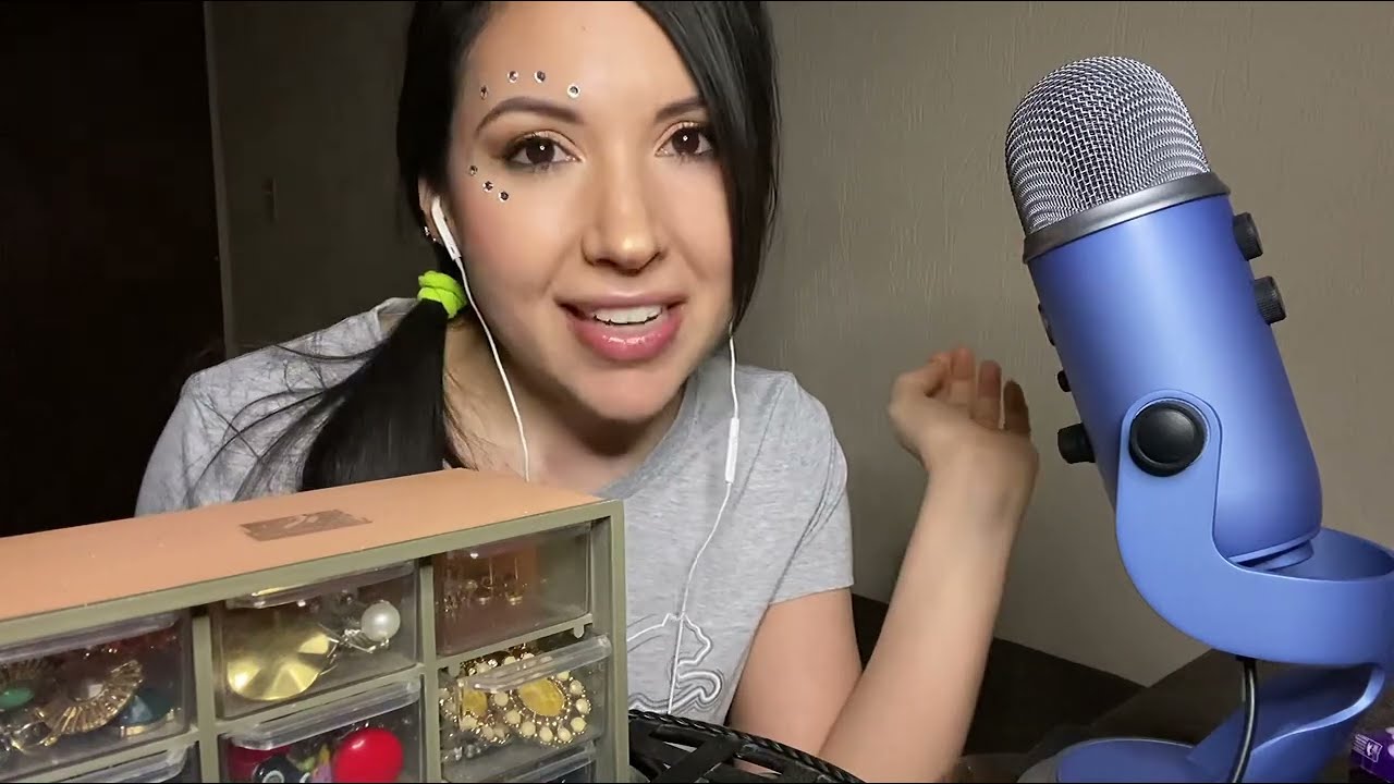 ASMR Masticando Chicle y Te Muestro mis Aretes (1/2) | ASMR Chewing Gum