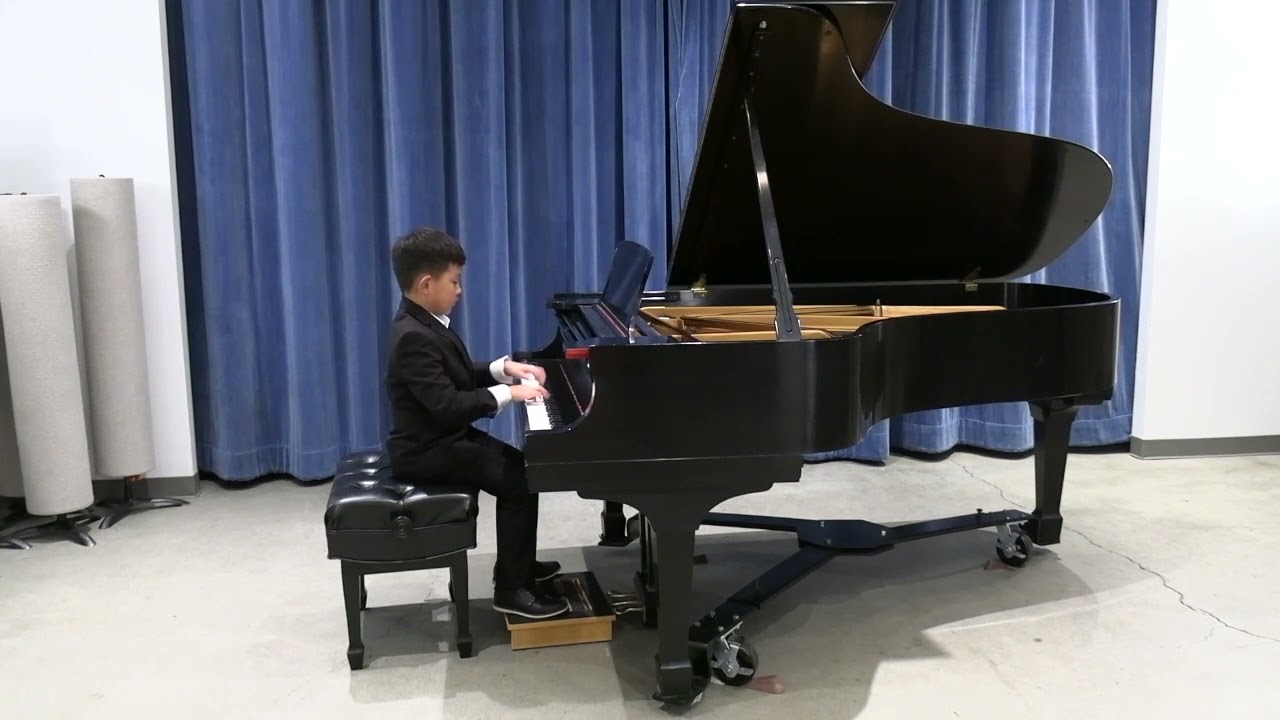 William Yu - Prelude and Fugue No. 2 in C minor, BWV 847 - 8 yrs old - 10/2023