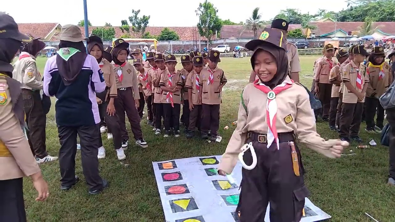 Permainan mengenal bentuk bangun ruang pramuka siaga #kwarcabcianjur #fypシ #viralvideo 