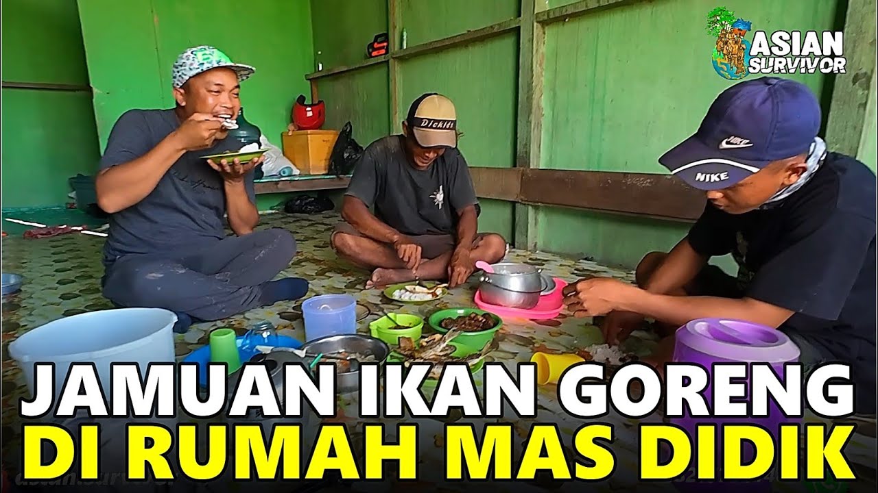 SUASANA KEKELUARGAAN DI PEMUKIMAN TRANSMIGRASI BARU SP10 TANJUNG BUKA, BULUNGAN, KALIMANTAN UTARA