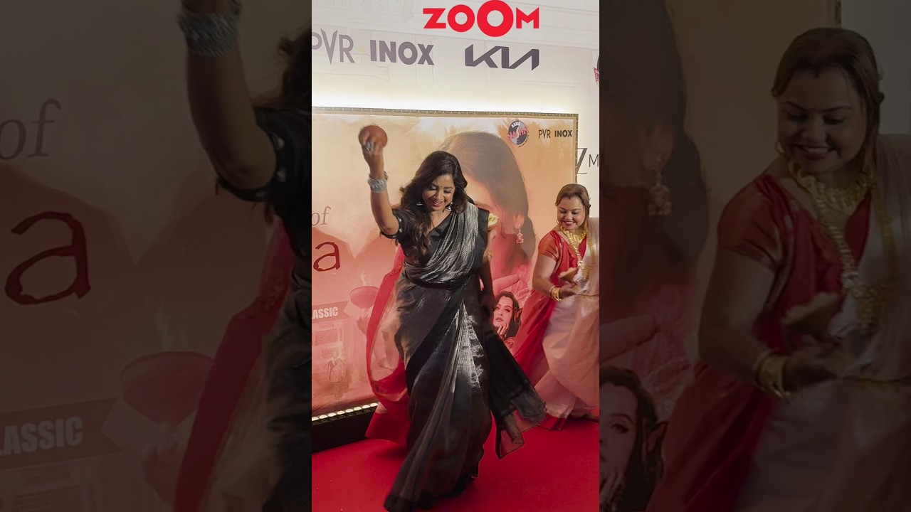 Shreya Ghoshal embraces her BENGALI culture as she does DHUNUCHI at Parineeta's screening 😍 