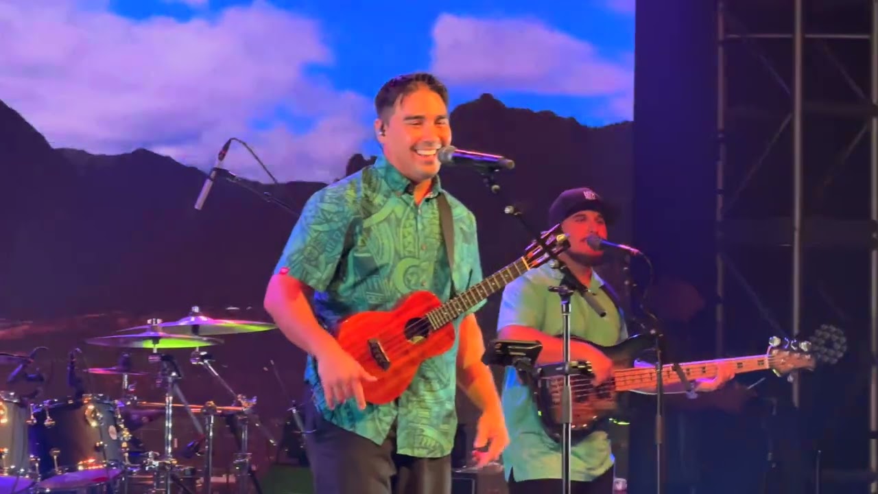 Kolohe Kai playing 1st 4 songs from the “What Aloha Means” tour 2025 in Ventura, CA.