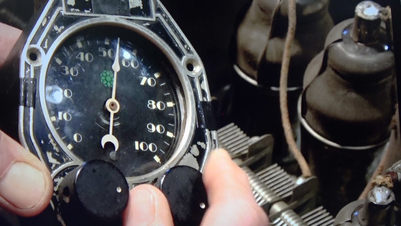 1930's Car Radio in tip for 80 years still works