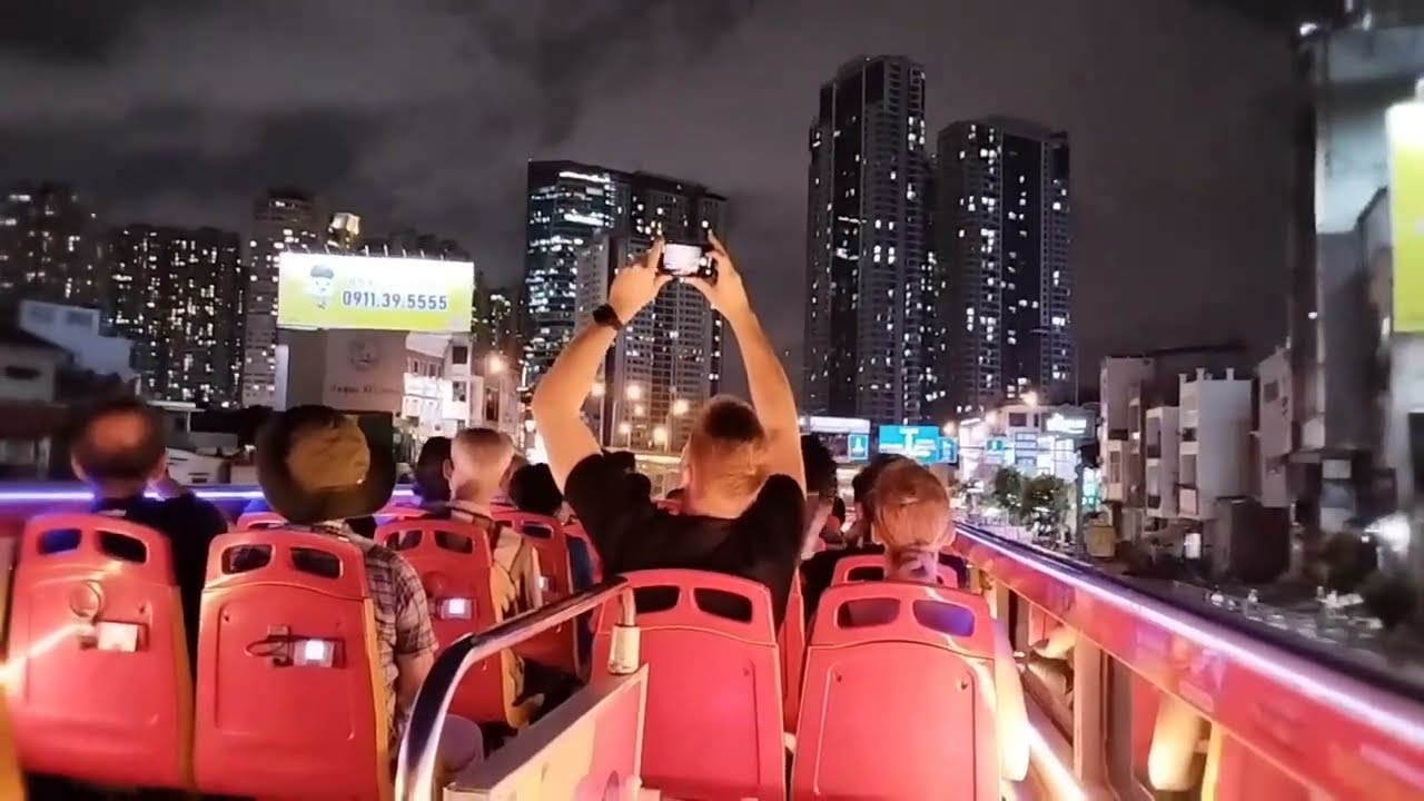 Sightseeing Ho Chi Minh City, Saigon l Double-Decker Tour Experience Part 2