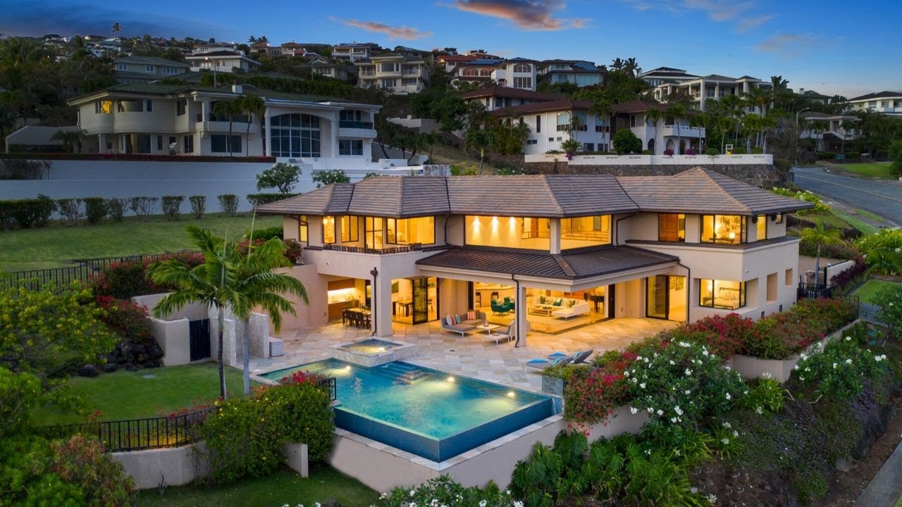 A Resort Like No Other - Tracy Allen - Coldwell Banker Realty - Hawaii Real Estate