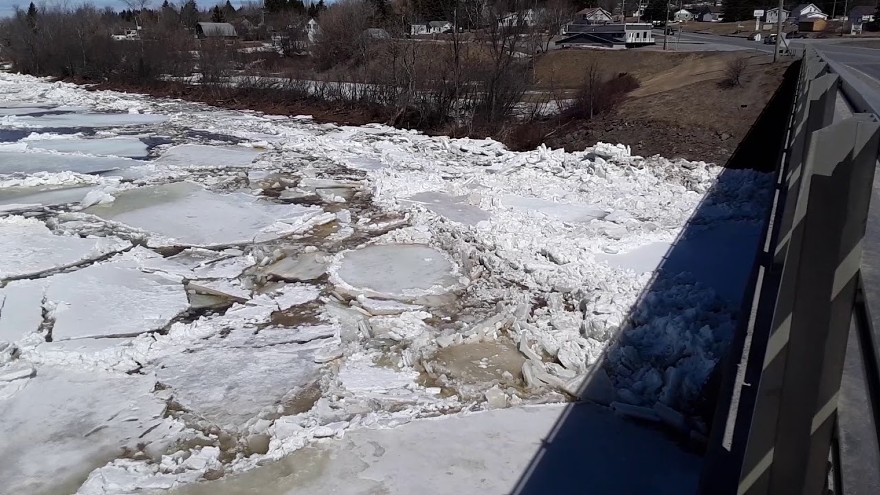 Mesmerizing Ice Break Up