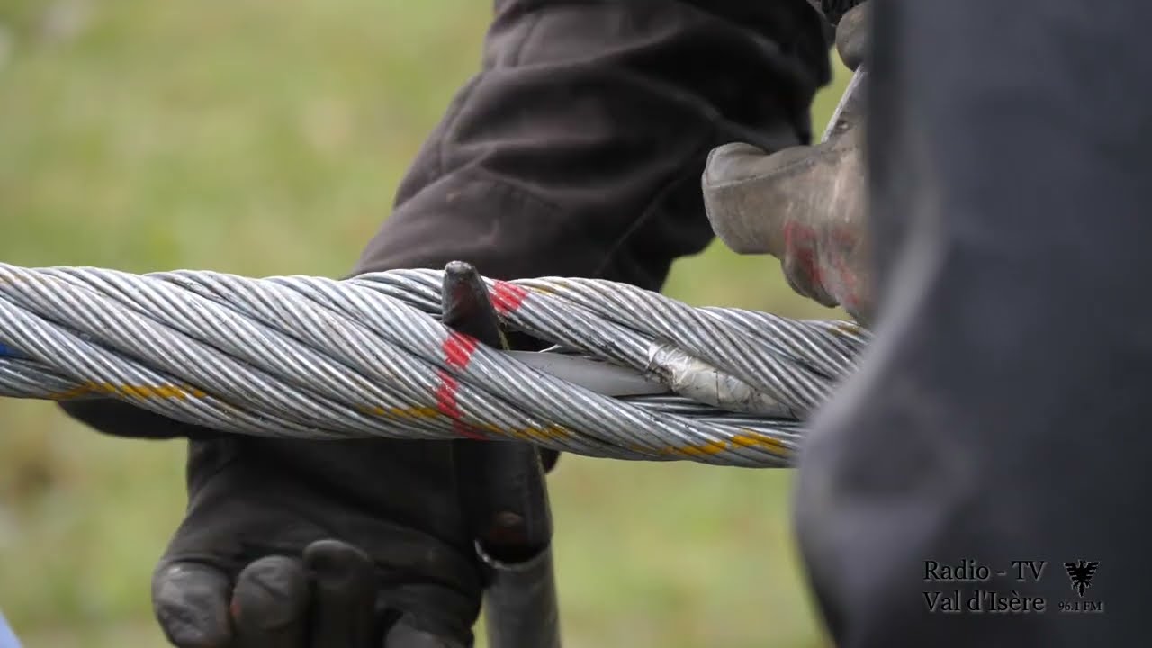 Changement de câble sur le télésiège de Madeleine