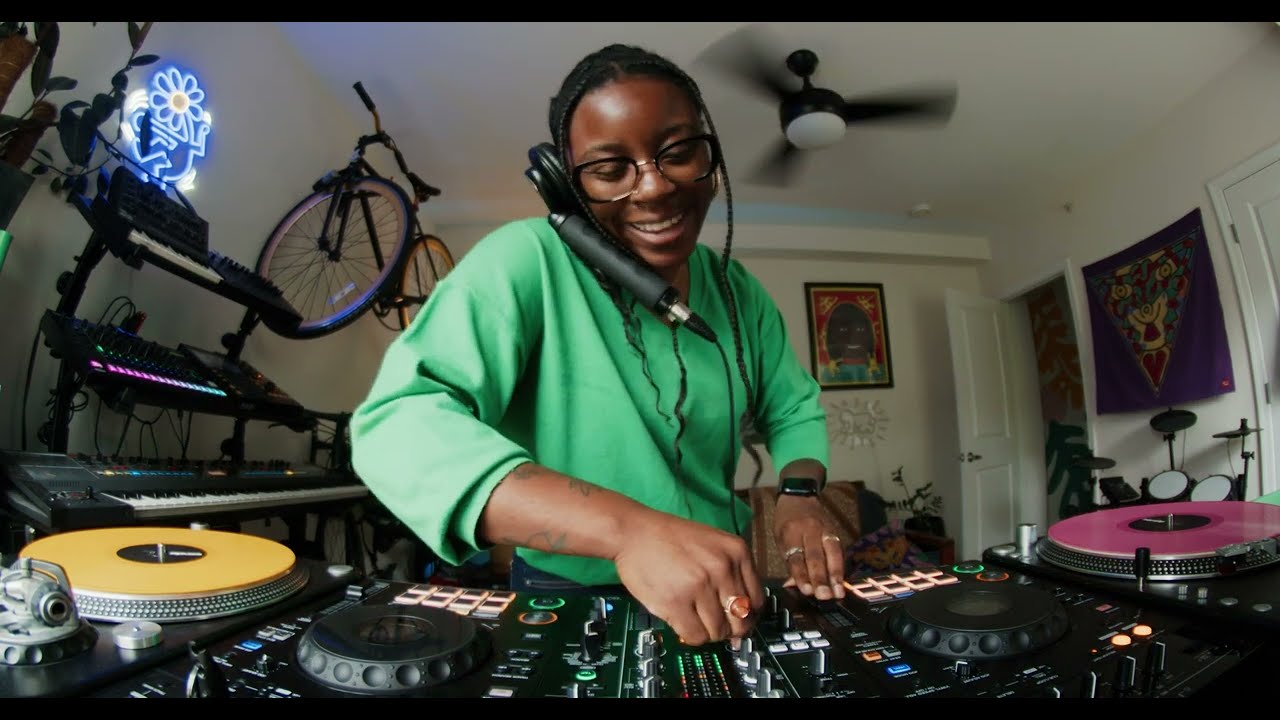 A NEO-SOUL SOUNDSCAPE FT. MUSIQ SOULCHILD, GOAPELE, MAXWELL, FLOETRY, & MORE
