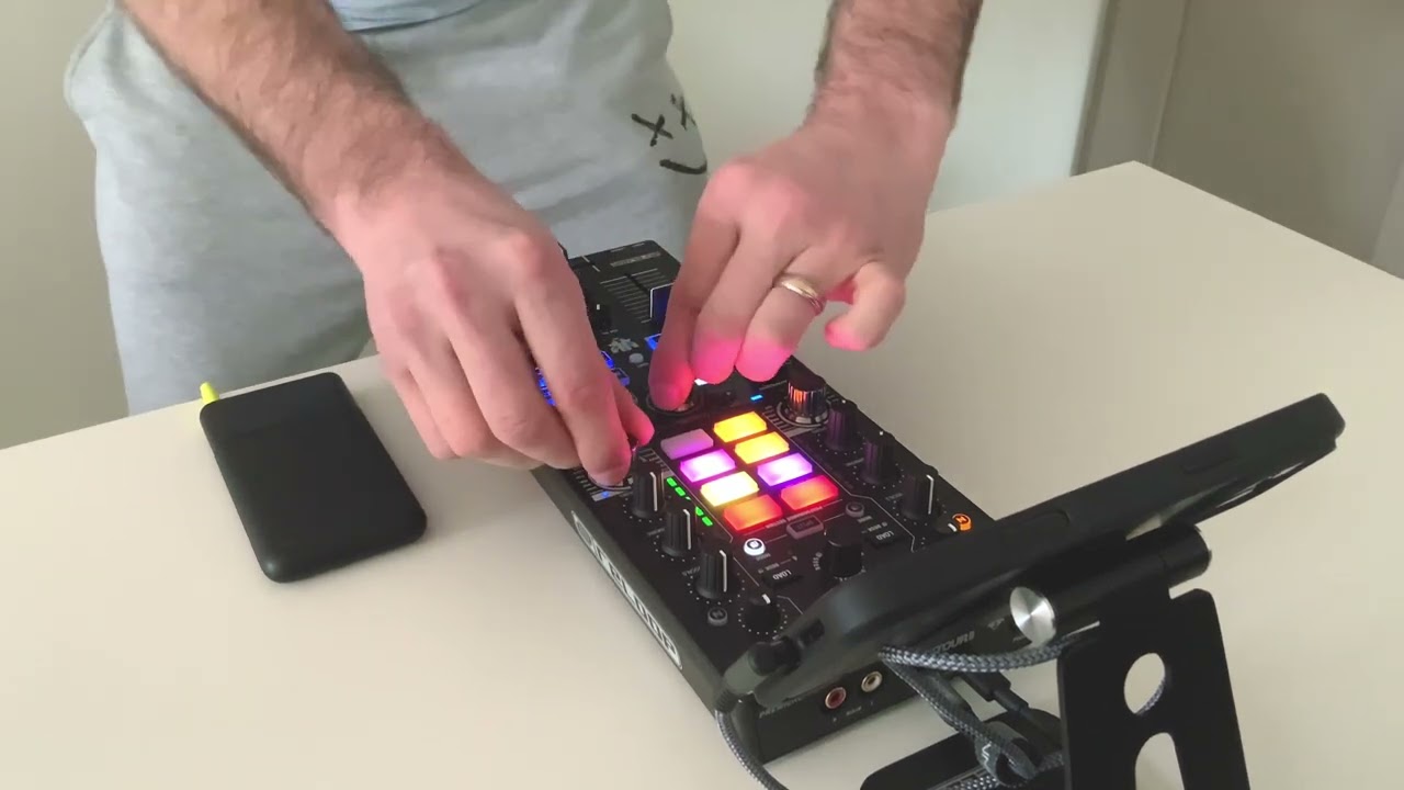 Reloop Mixtour Pro | Happy Hardcore Mix Teaser