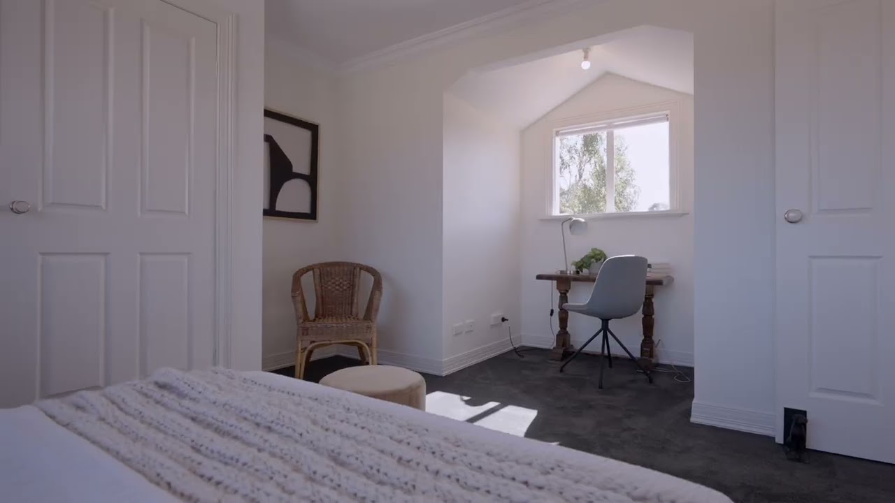 64 Glass Street, Essendon