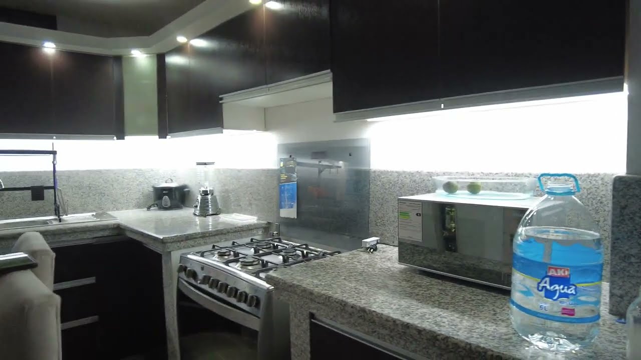 Ecuadorian House Tour (4K) - Ambato, Ecuador