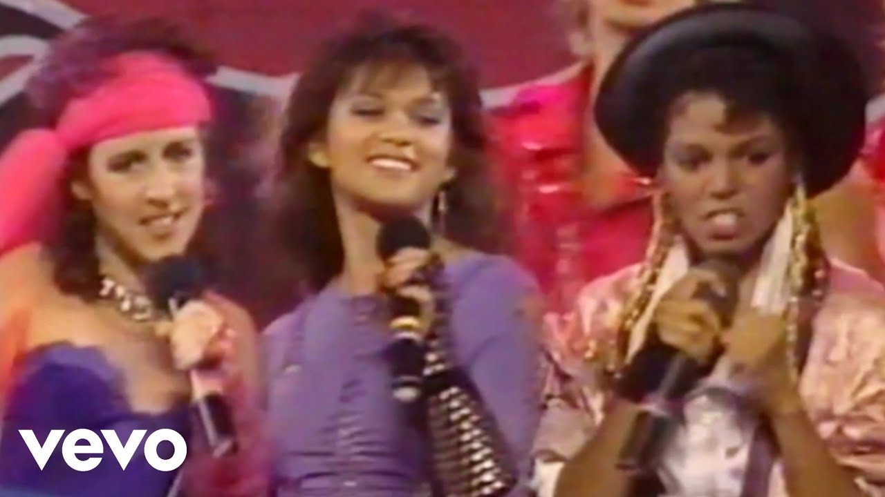 Janet Jackson, Nia Peeples & Kids From Fame - Kids In America (Live 1985) HD