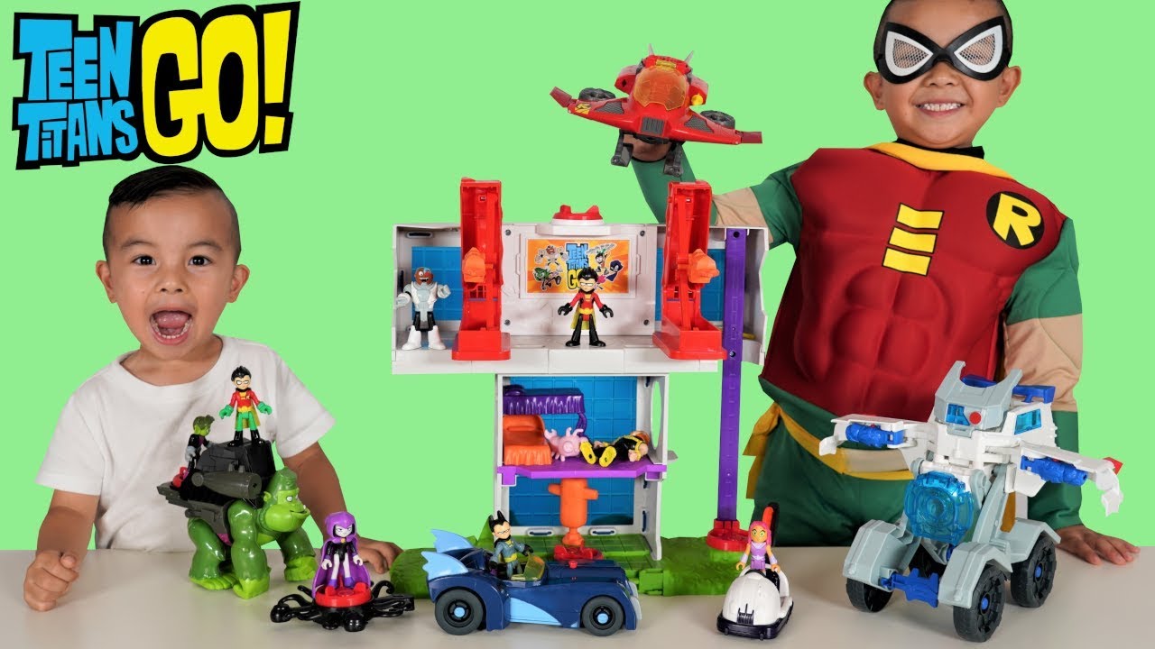 Calvin Kaison Plays With Teen Titans CKN