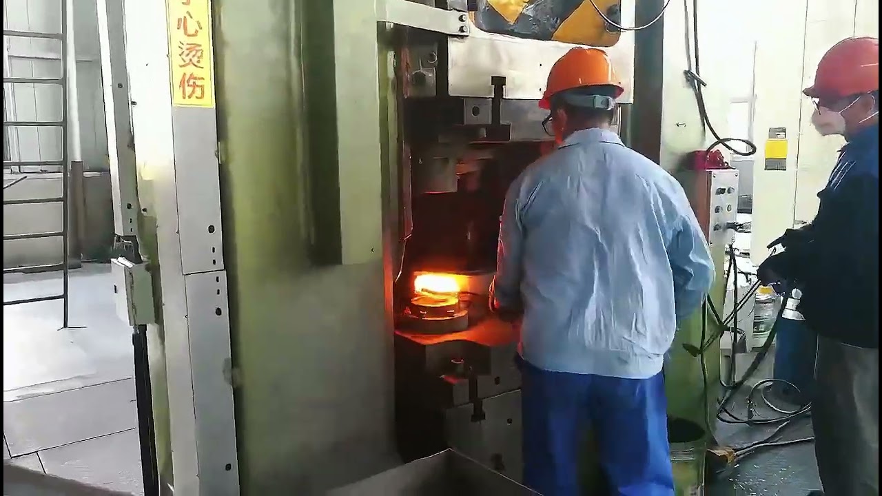 1000 tons electric screw press forging gear blank