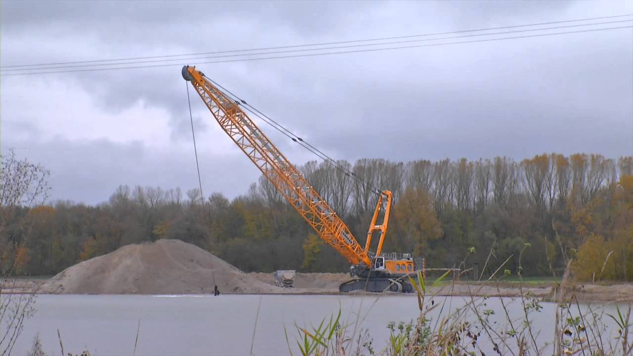 Liebherr - HS 8300 HD Hydraulic Duty Cycle Crawler Crane