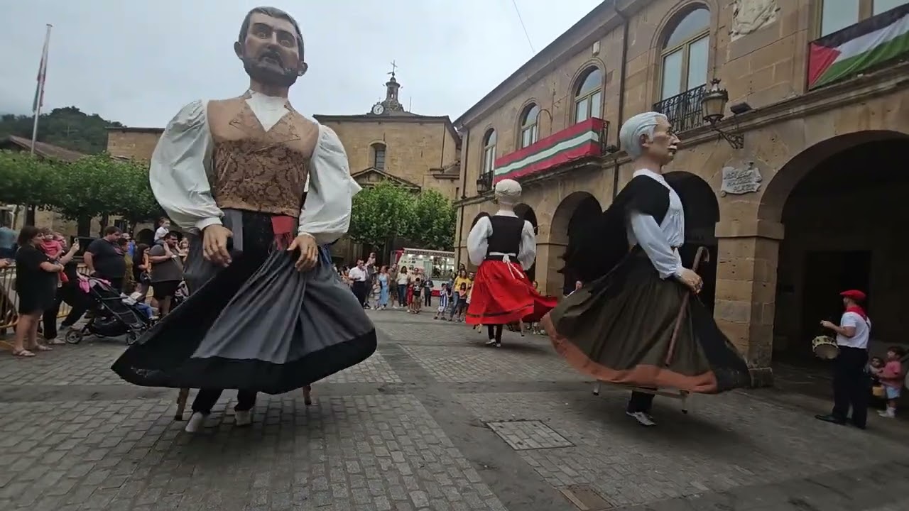 Gigantes de Buztintxuri - ko Erraldoiak, Zegama 2025.