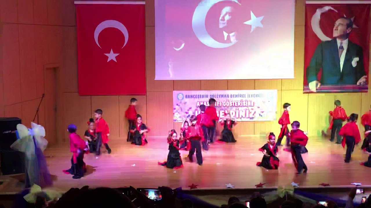 Sevde nin yılsonu gösterisi ispanyol dansı