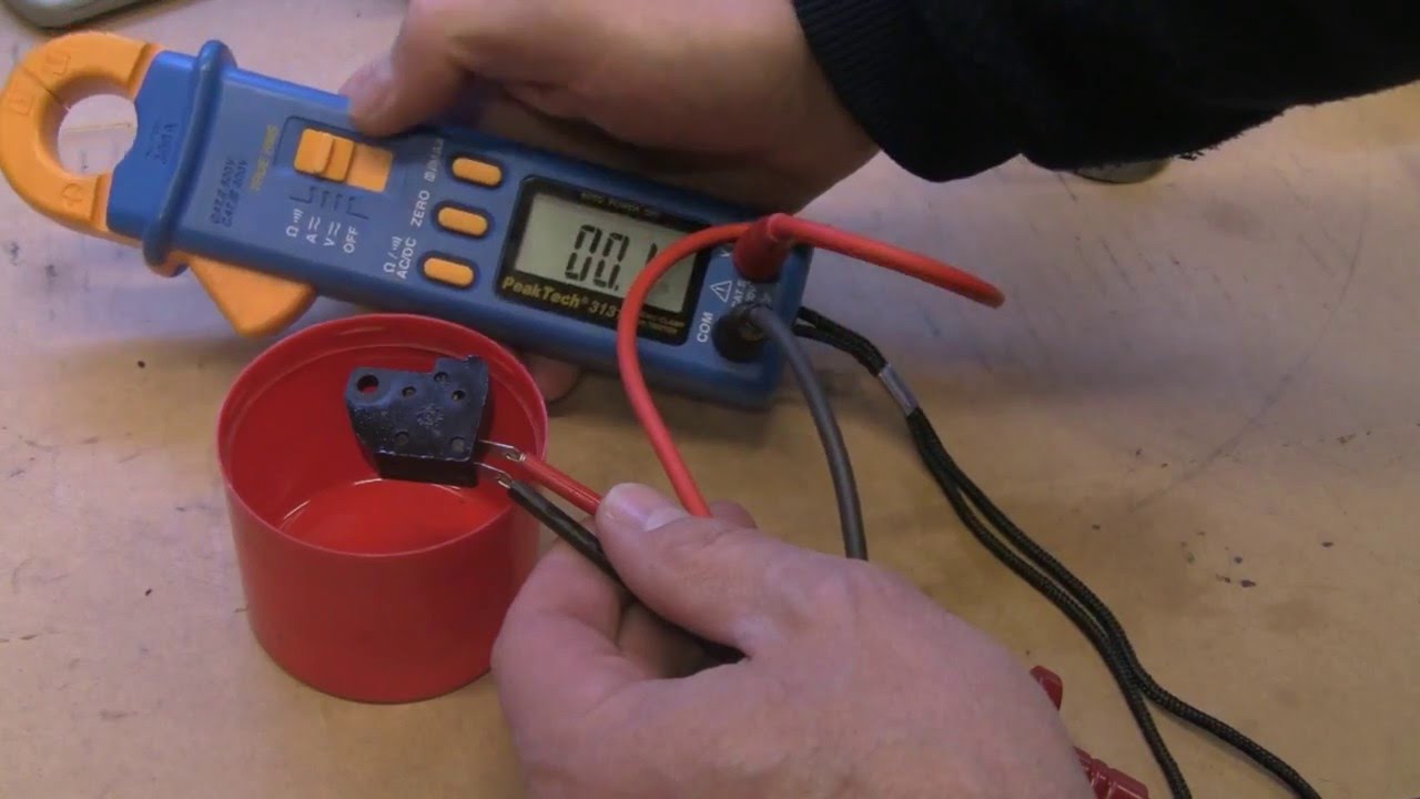 MT-01 -- Reparatur des Bremslichtschalters