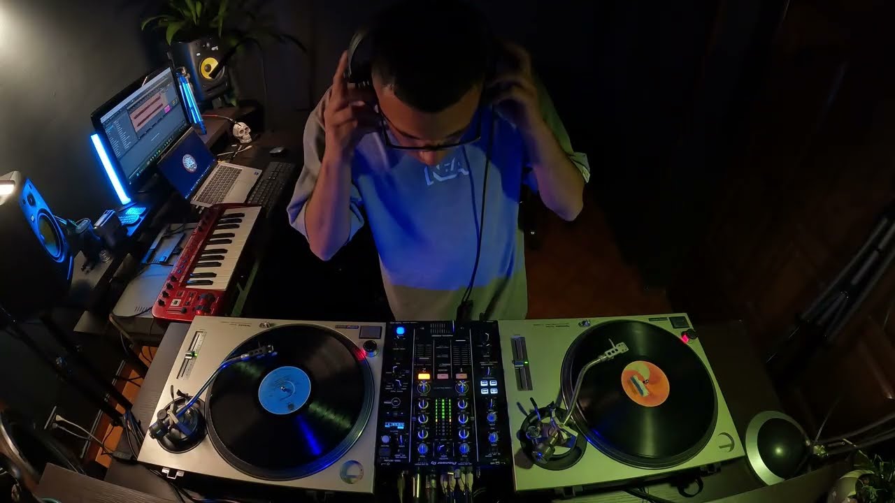 DJ Wallace @ Soundroot Studio. Sesión Soundroot #1