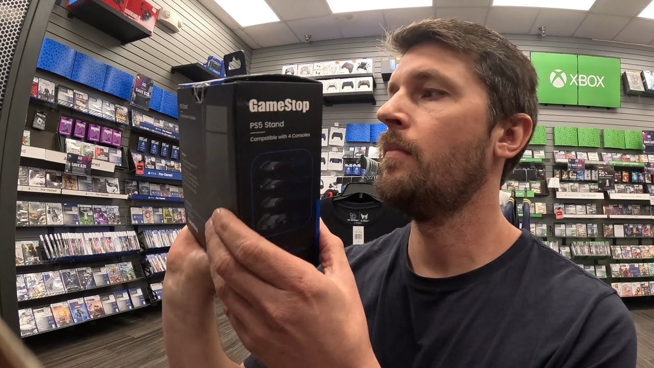 Public ASMR at a quiet GameStop