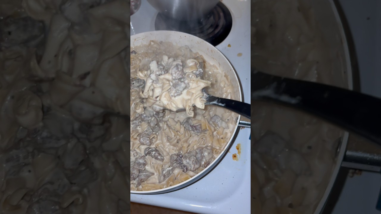 Бефстроганов из говяжьей вырезки, оставшейся с Рождества!
