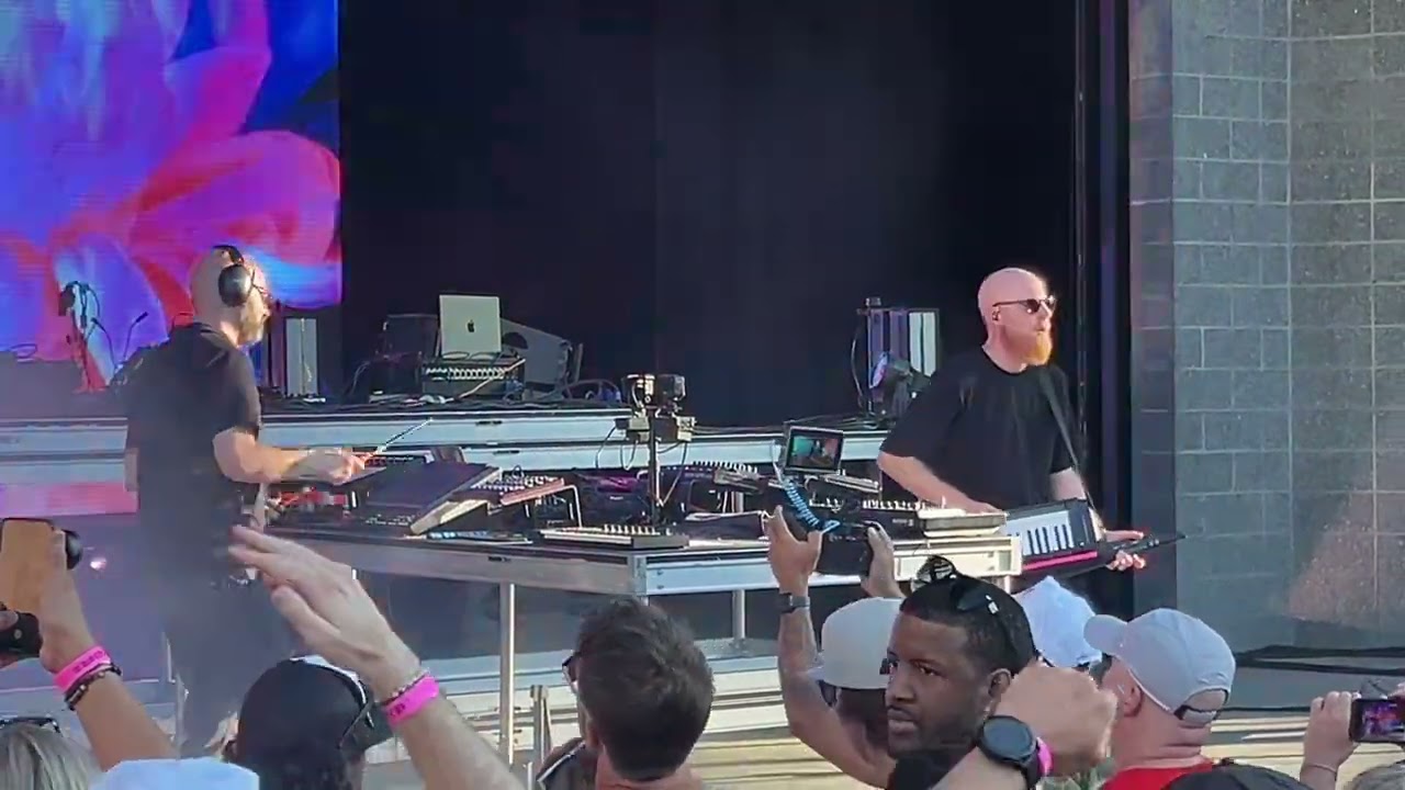Tinlicker “Nowhere to Go” (ft Brian Molko) live July 5, 2024 @ Ogden Twilight Series (Ogden, UT)￼