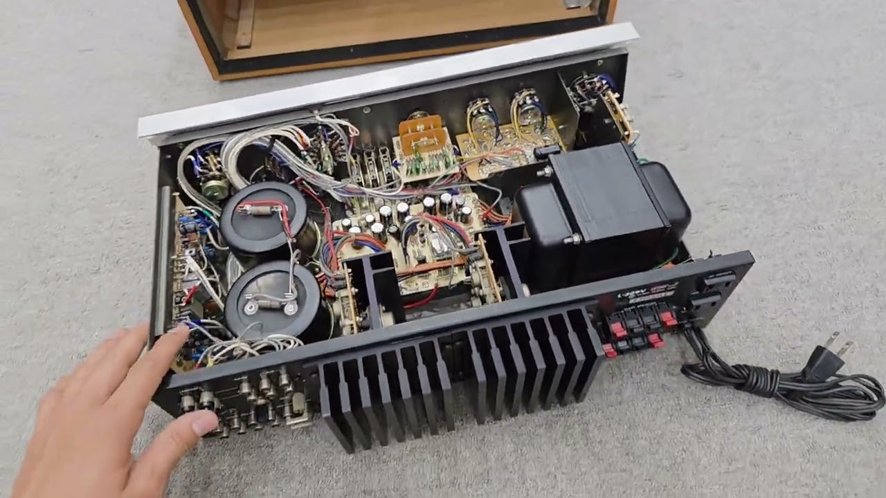 Siêu Hót Amply LUXMAN L309V và LUXMAN L84V