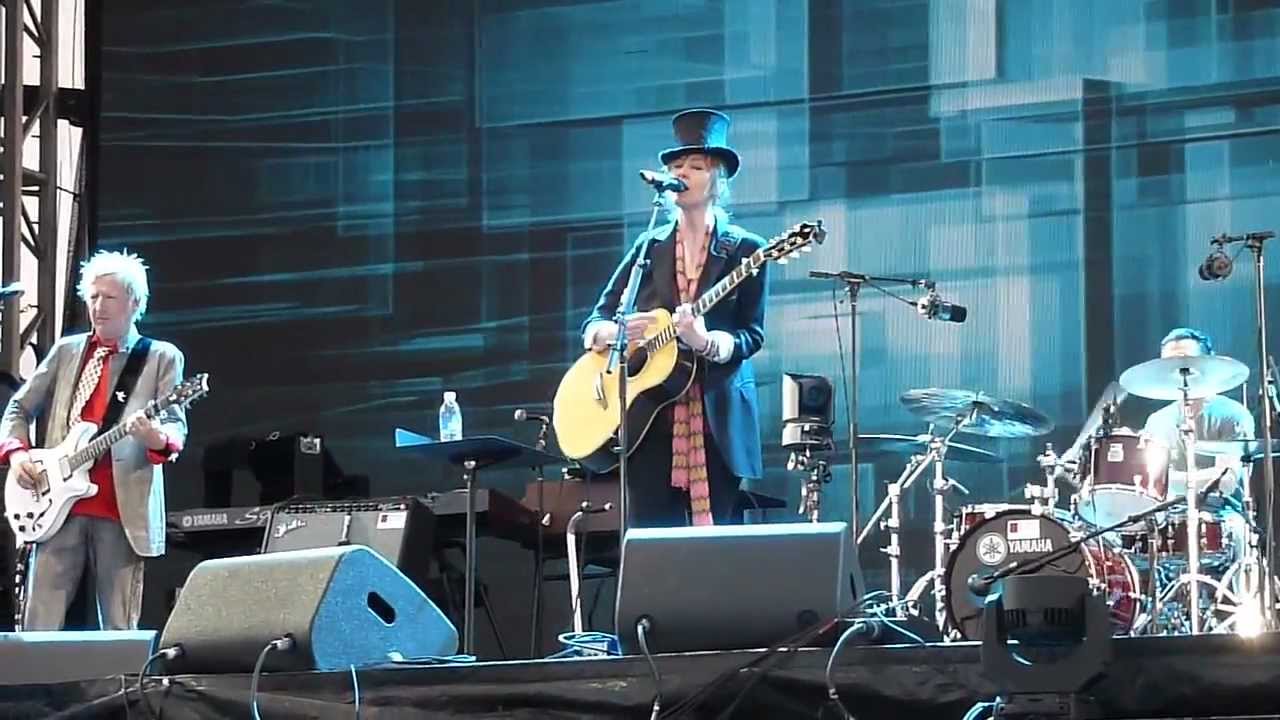 Suzanne Vega - Marlene On The Wall (FEQ2012)