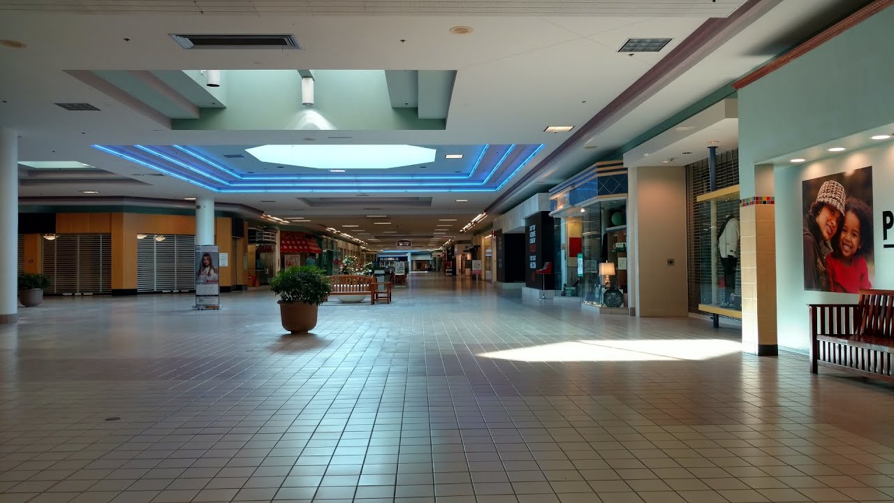 A Visit to Phillipsburg Mall - CLOSED