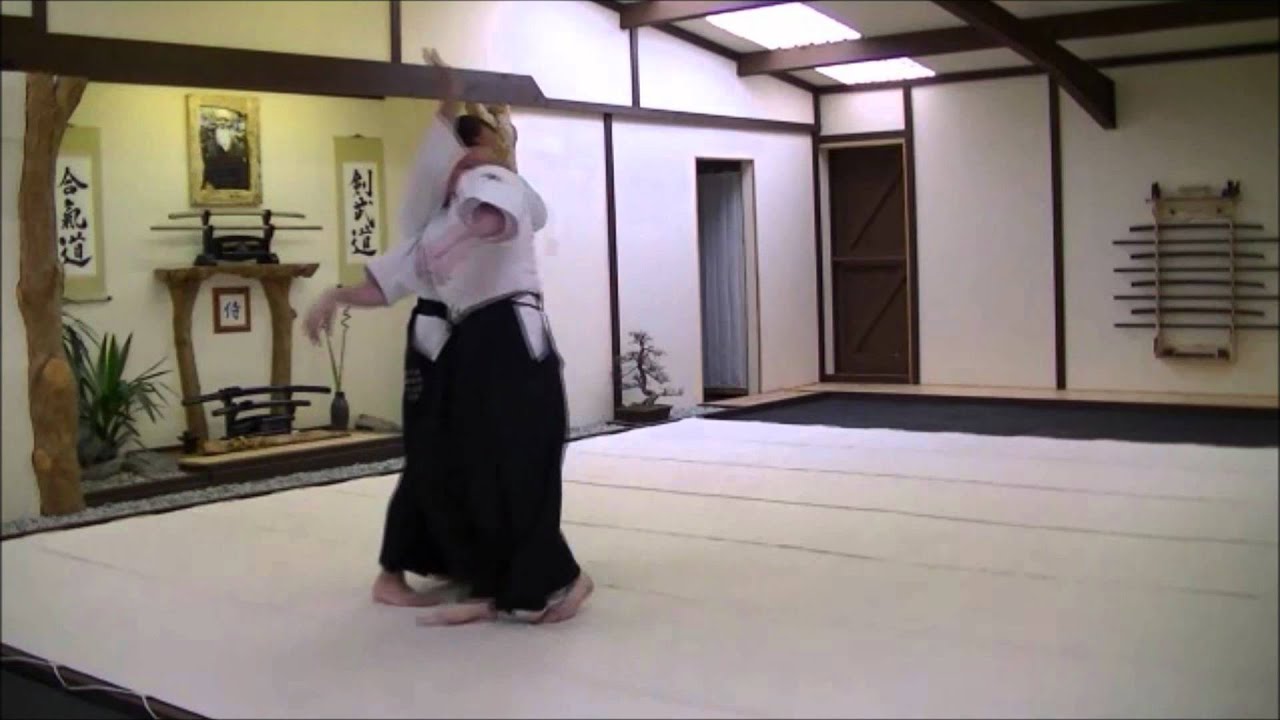 Kosa Dori Irimi Nage, Omote, Ura