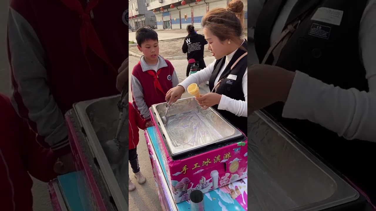 Cool Street Foods #Short #icecreamrollstreet #creamroll #food #3104