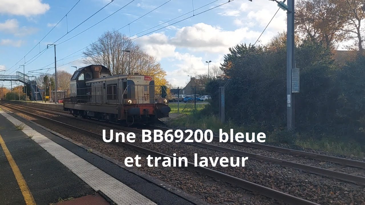 Spot en bretagne#501, Une bb69200 bleue et train laveur
