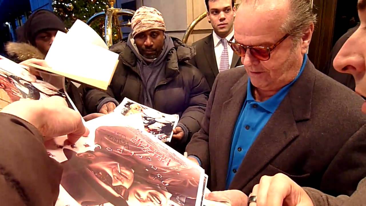Jack Nicholson signing autographs promoting his new movie  in NY.   E1autographs
