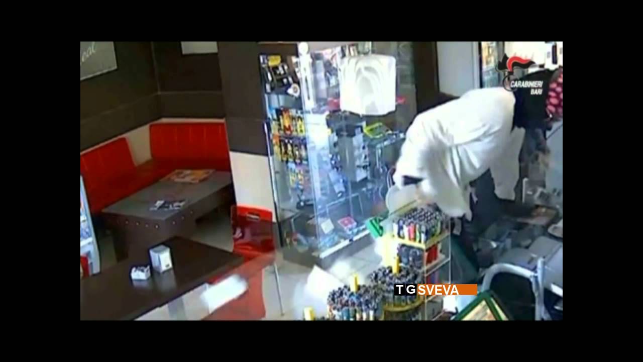 Molfetta | Rapina in un bar tabaccheria: in manette due sorvegliati speciali