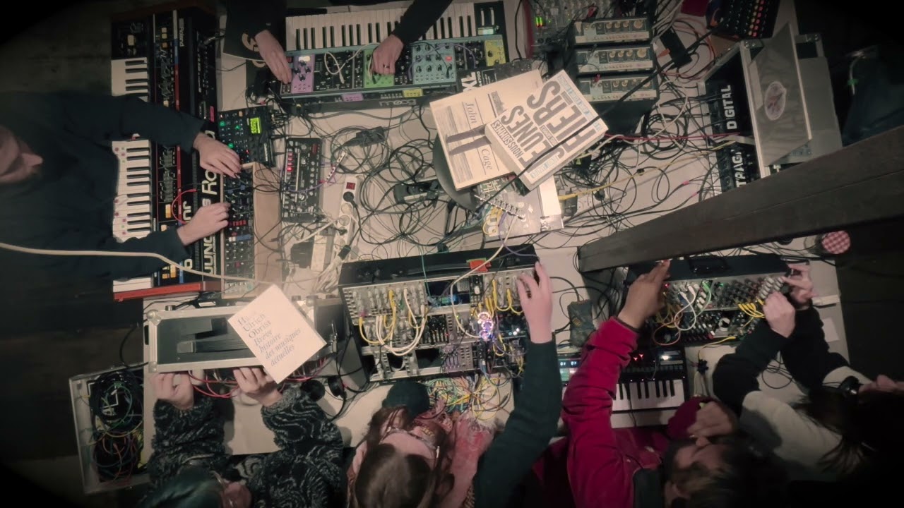 Improvisation pour Pauline Oliveros et Eliane Radigue (Take 1, raw sound)