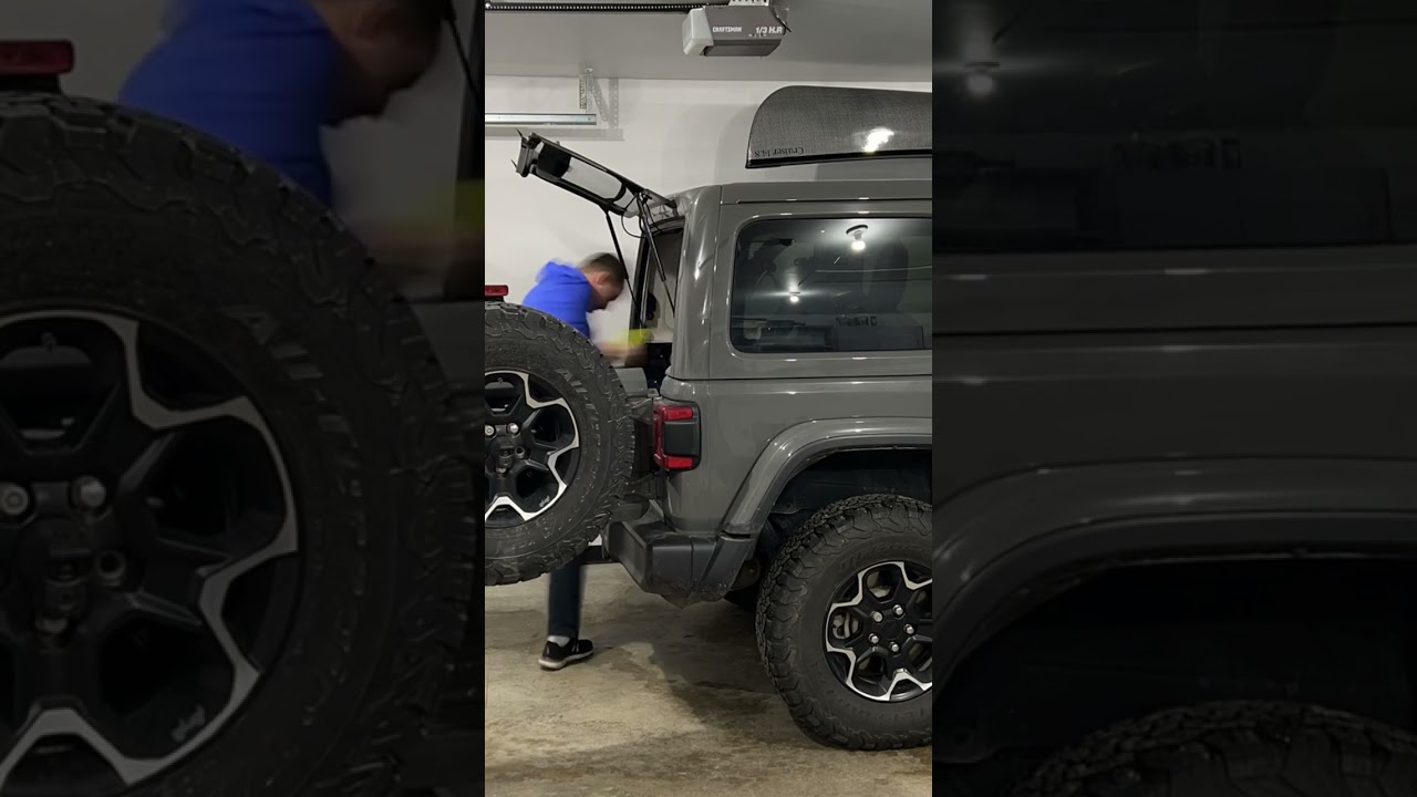 Remove your Jeep hardtop by yourself, quickly!