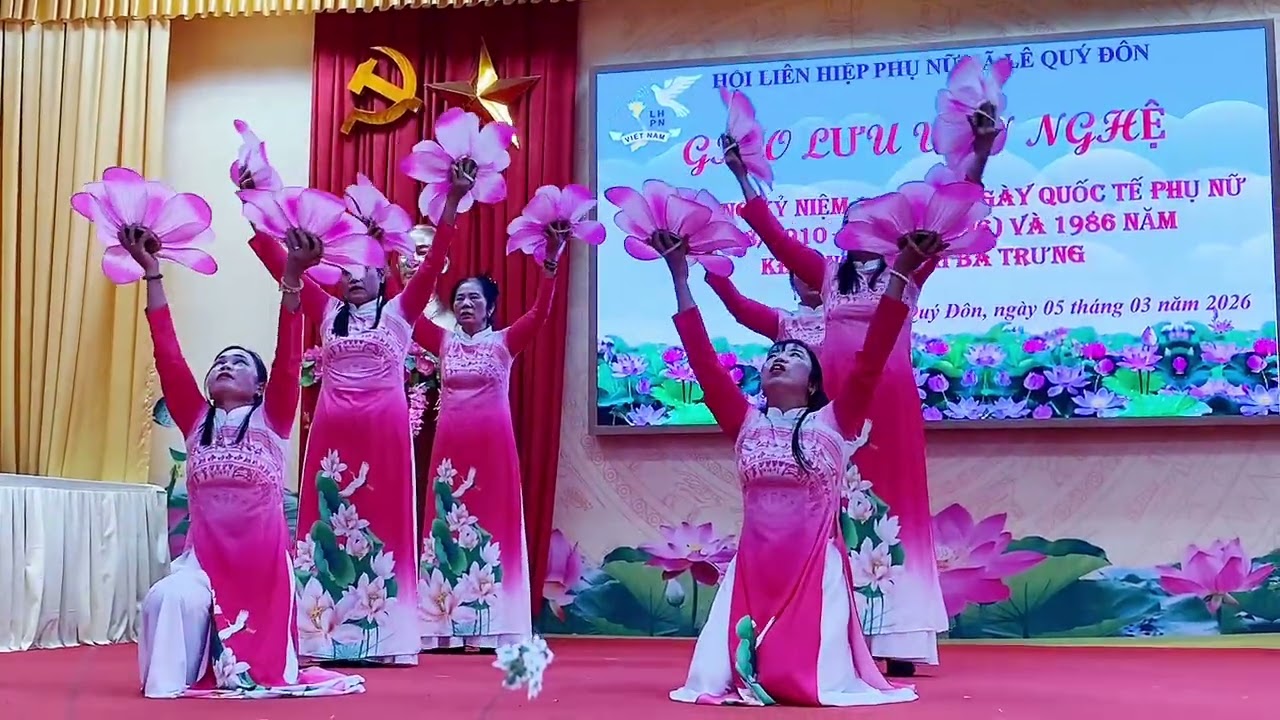 Thôn thanh nga giao lưu văn nghệ 8/3