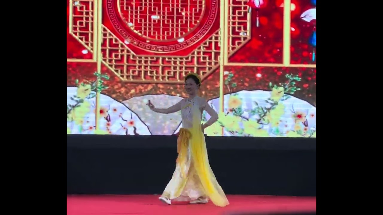 Múa Kén cá chọn canh