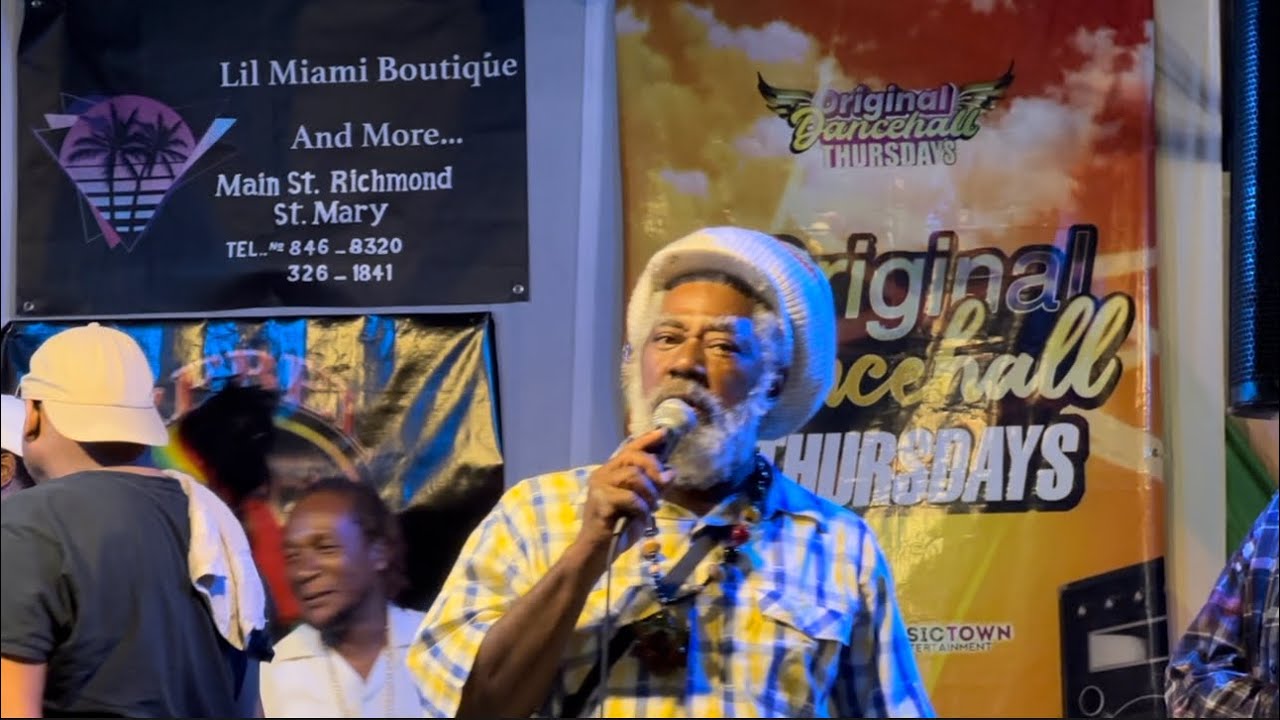 Reggae Icon Johnny Clarke BUSS DI PLACE With Classic Hits | Collected His Award @ Rub A Dub Thursday