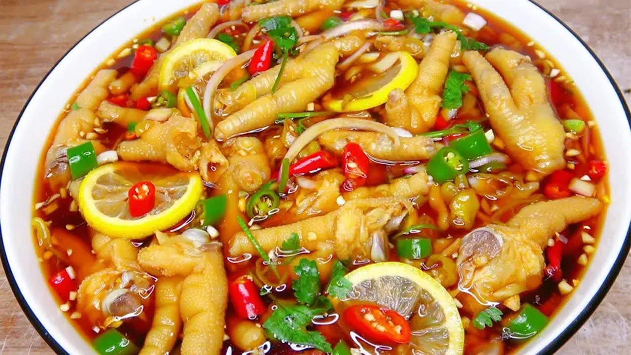 怪不得饭店里的柠檬鸡爪那么好吃，诀窍都在这里，酸辣入味又解馋