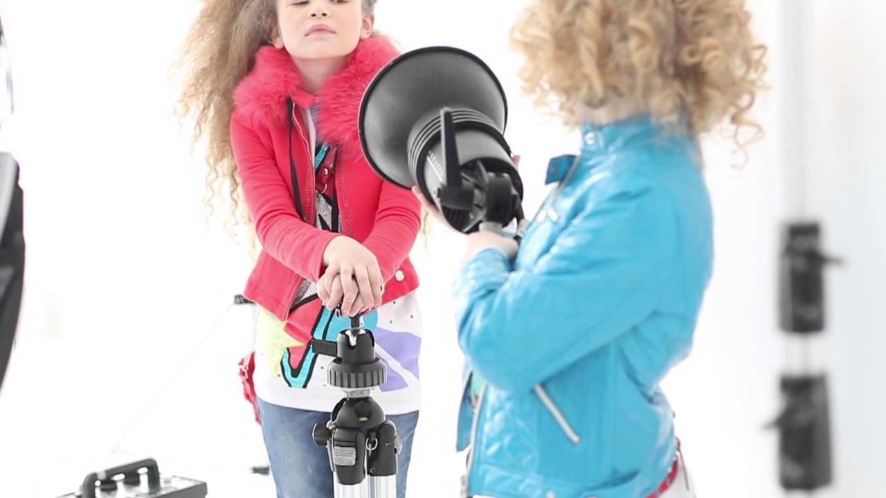 Bergonzini Studio_Miss Grant Backstage fw13 14