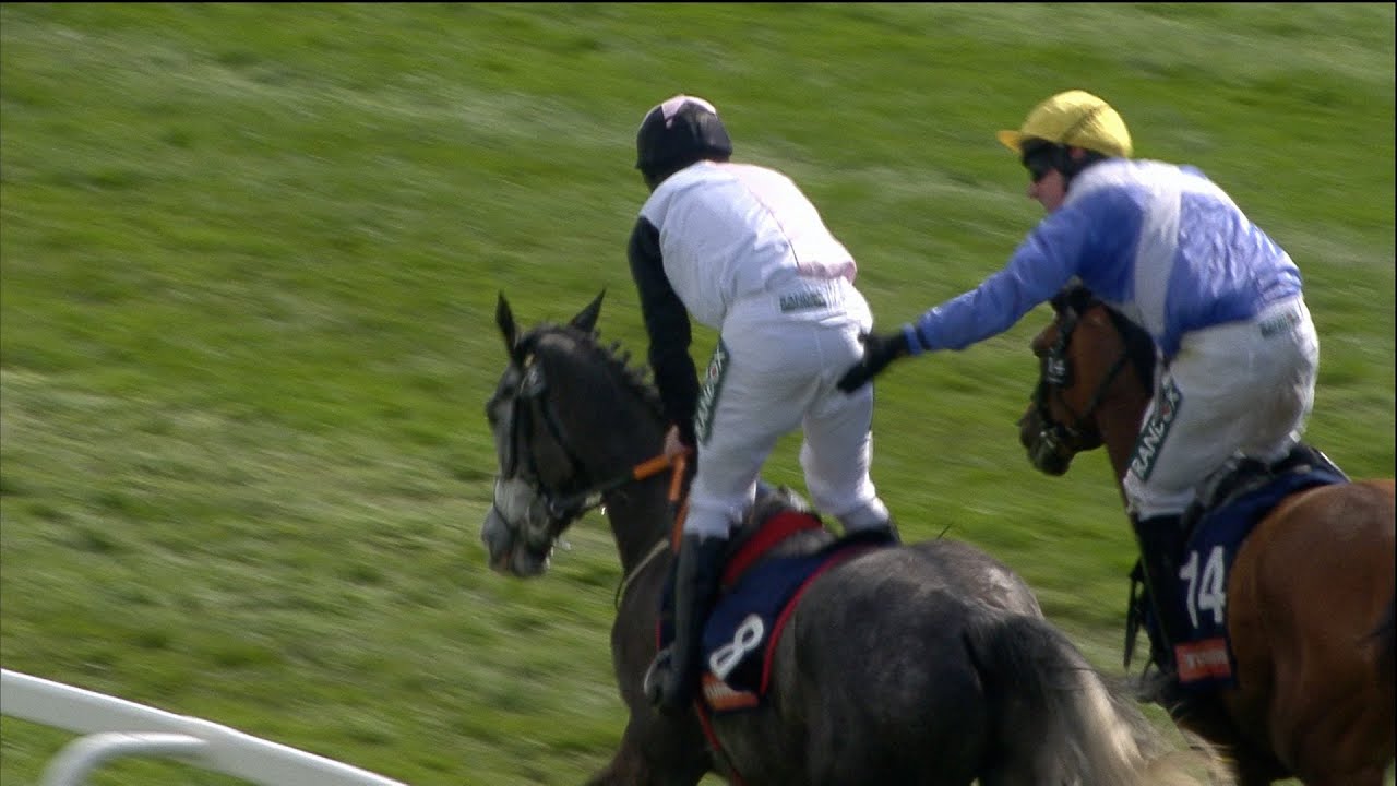 Davy Russell's second sign-off! IRISH POINT wins the 2023 Mersey Novices&rsquo; Hurdle