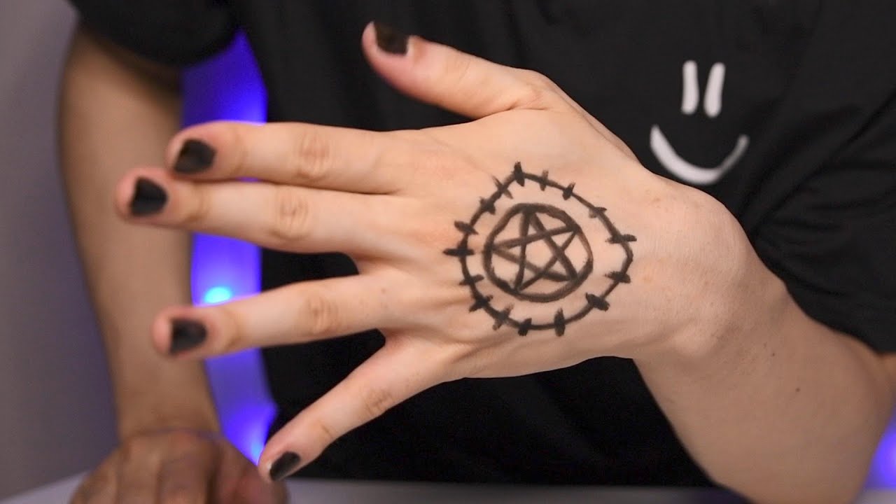 【whisper】Mimicking Sebastian's hand in Black Butler