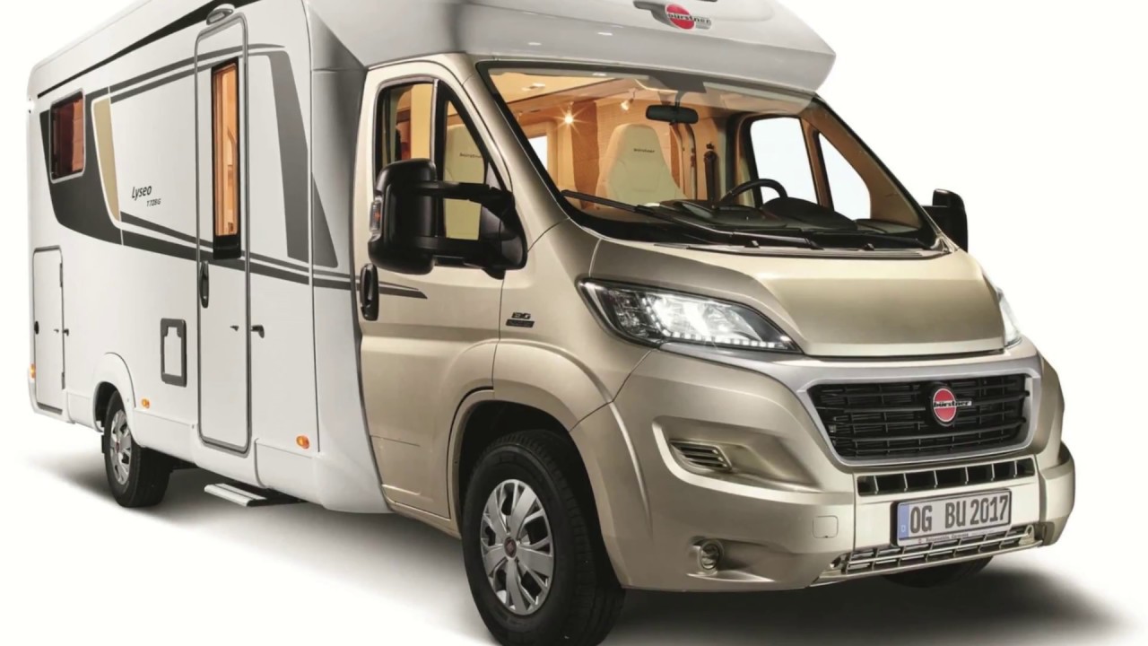 Two lounges in a small RV : Bürstner Lyseo TD 744