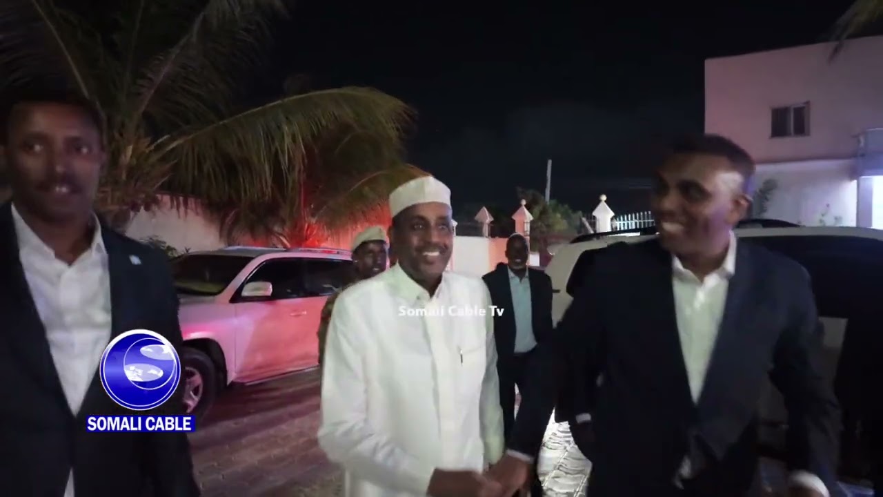 DEG DEG:-Raisul Wasaare Xamse oo hadda raali gelin ugu tagay gurigiisa Musharax Rooble