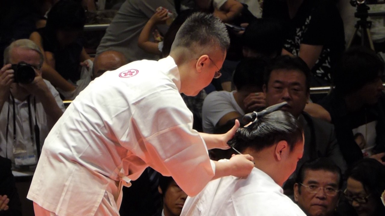 Kyokushuho get an oichomage , Danpatsu-shiki of Kyokutenho , Sumo '16