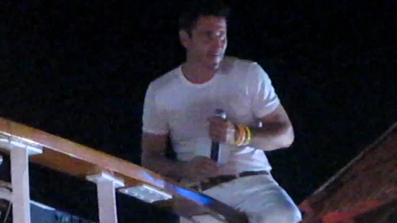 NKOTB Cruise 2010 - Jonathan Knight singing Summertime - White Night