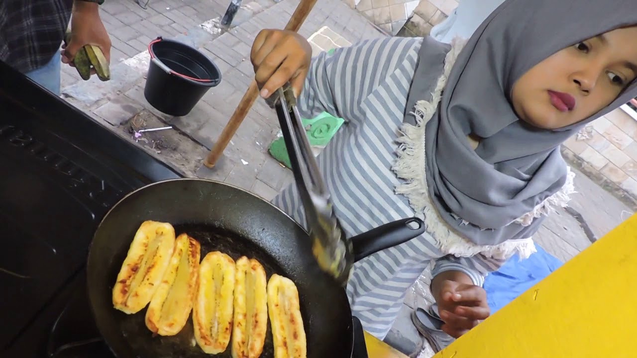 Indonesia Brebes Street Food : Pisang Keju Gurih@Rp.8000,-Alun Alun Brebes//444//Seri I