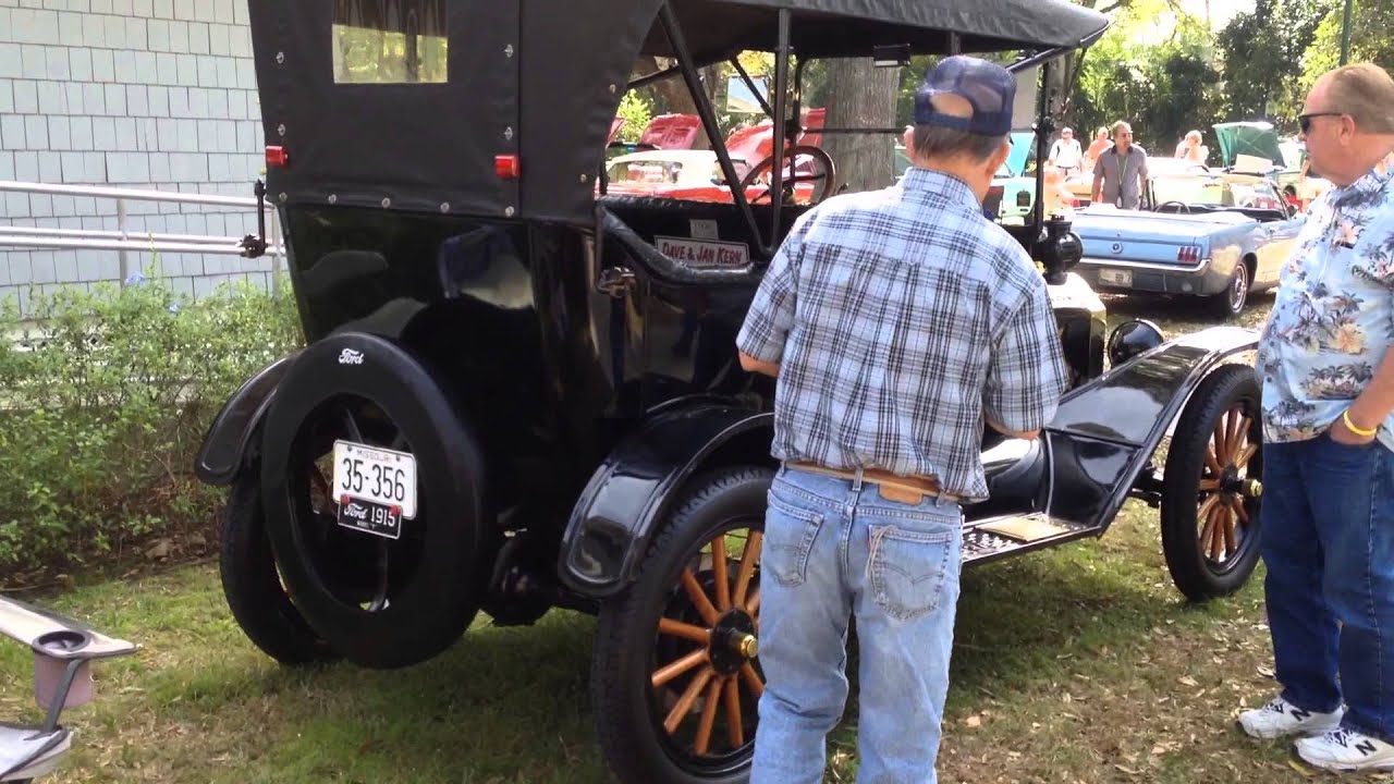 2015 Classic Ford Car Show